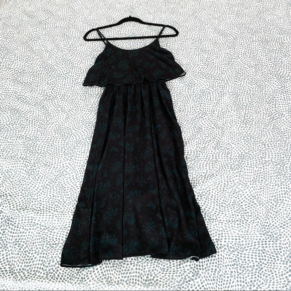 OAK + FORT | Mid-Length Flowy Dress - Picture 4 of 11